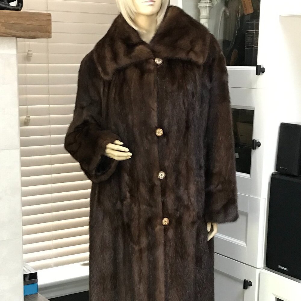 Women 47" Dark Brown Authentic Mink Fur Coat Sz 12-14 Made in Canada VTG